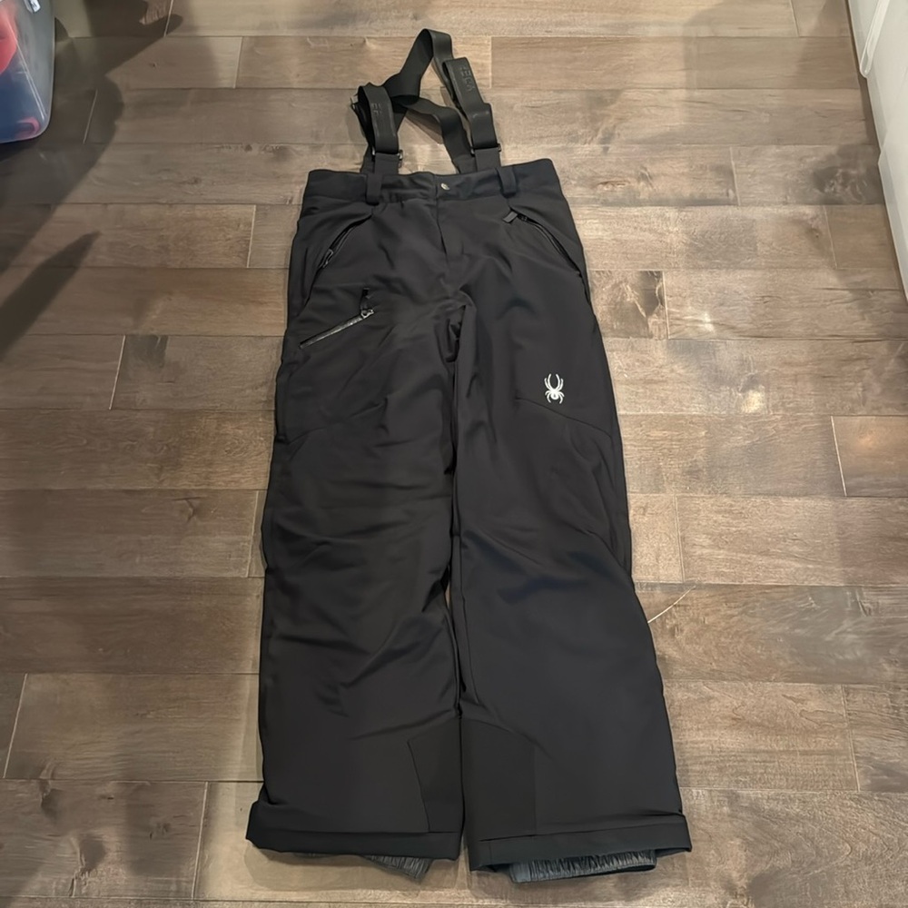 Boys spyder ski pants size 18 black